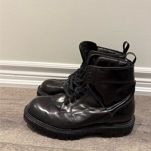 Paul Smith Black Leather Dizzie Boots
